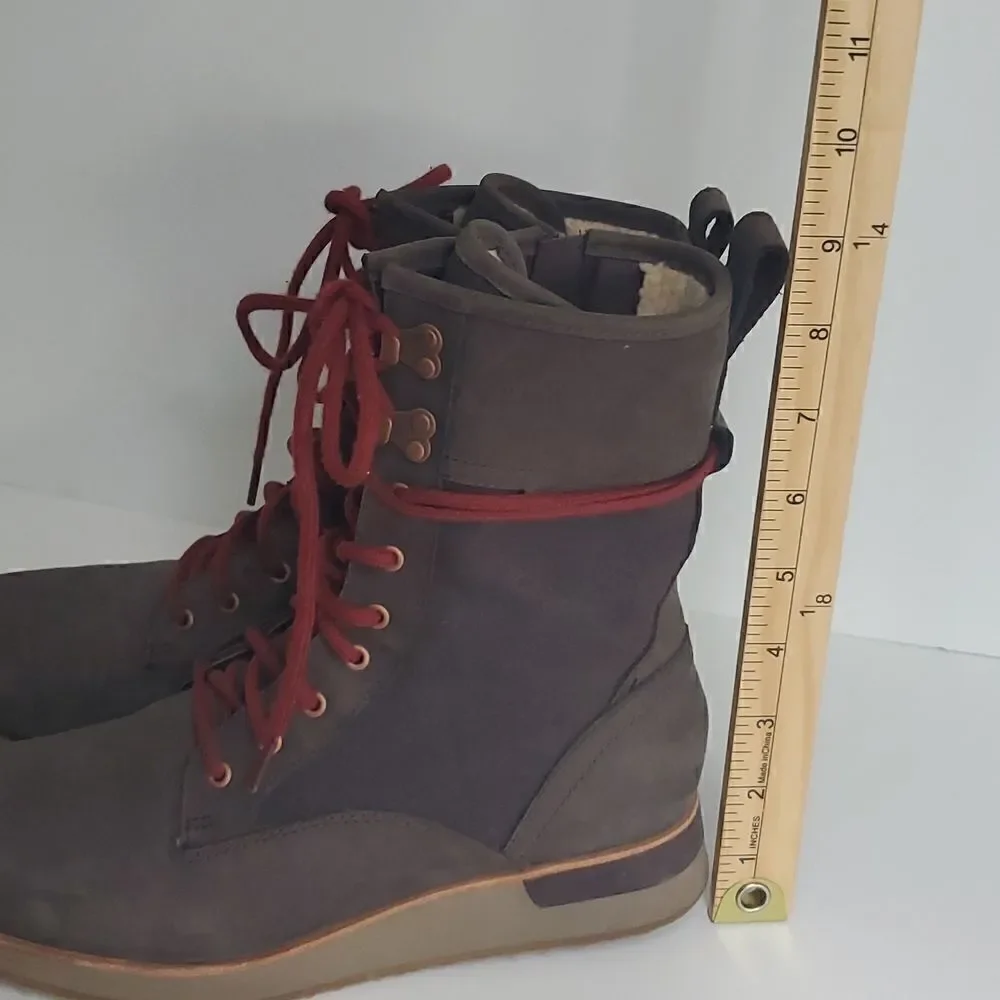 Merrell Roam Peak Polar Women's Waterproof Boot Size 7